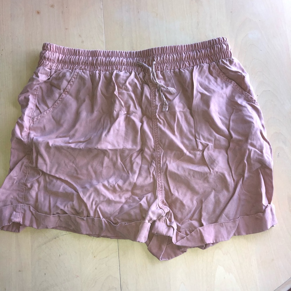 Size small pink women’s universal thread shorts